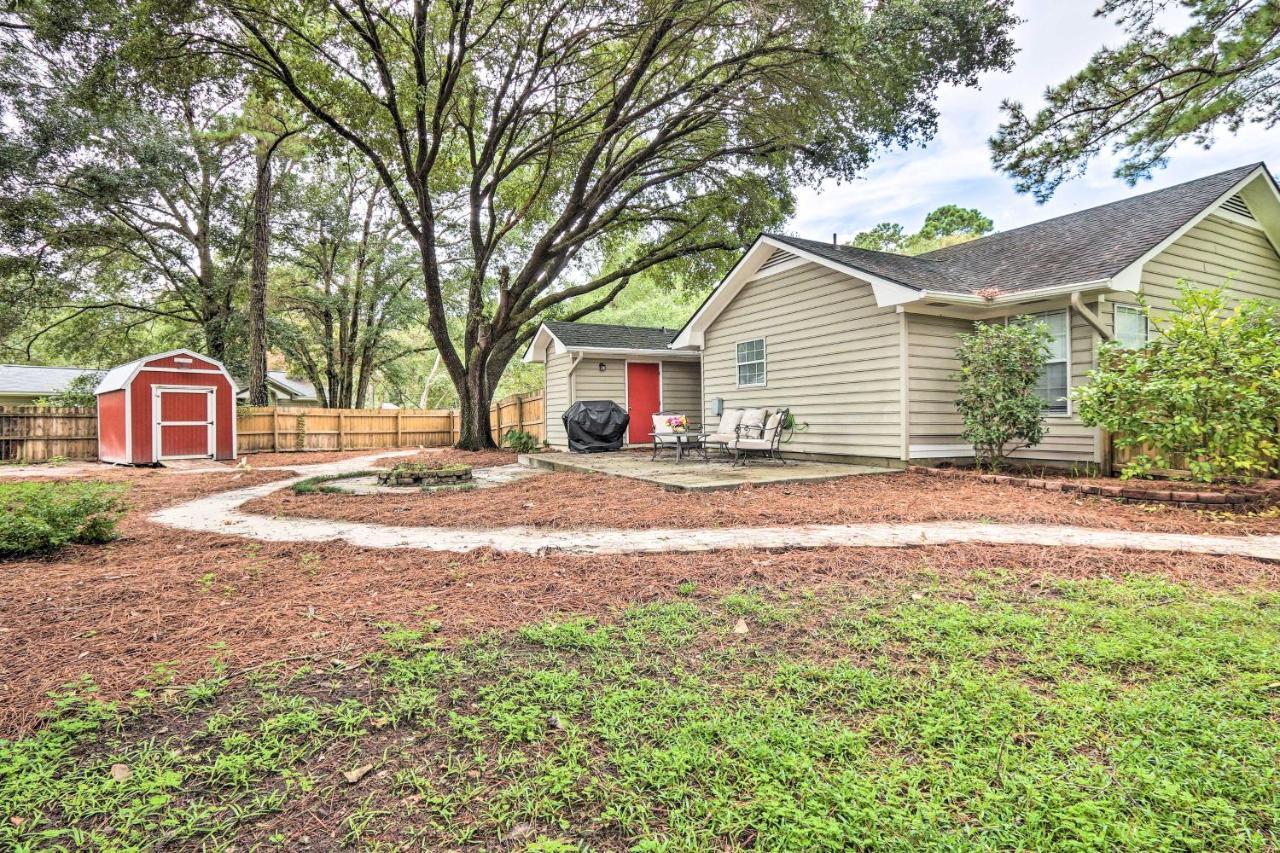 Peaceful Beaufort Home With Front Porch And Grill Exteriér fotografie